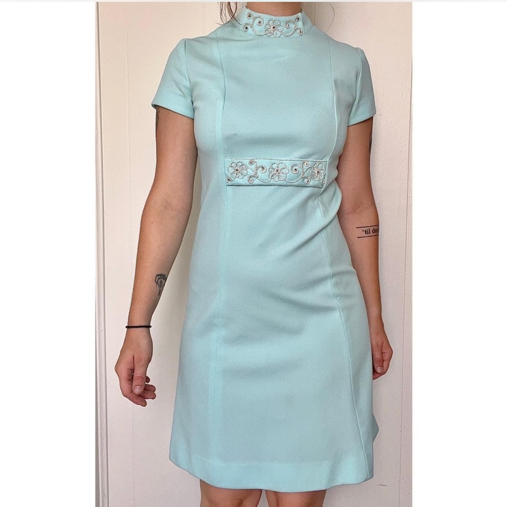 Elegant Vintage Mini Mint Blue/Green Dress